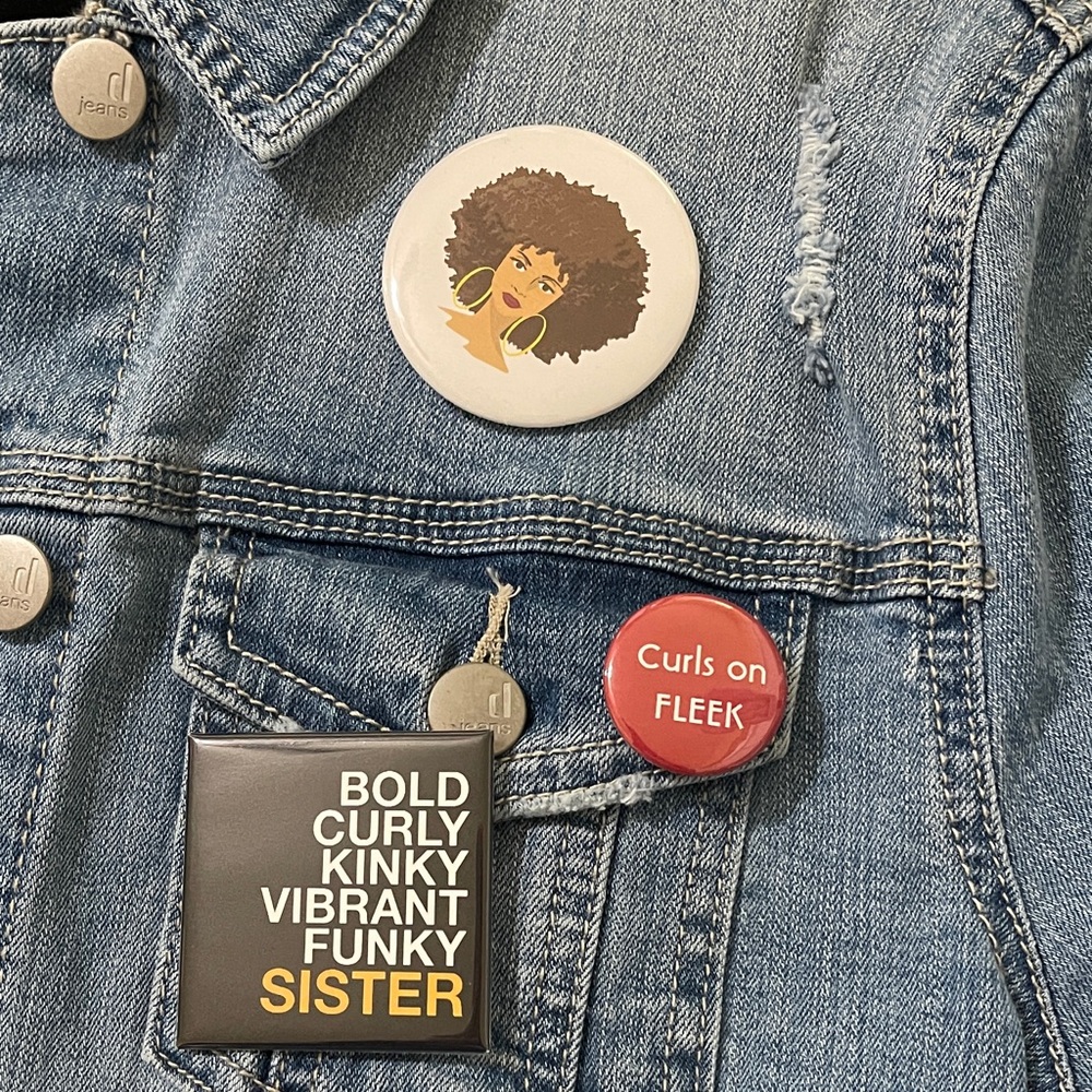Buttons/Pins Afro Art and 'Curls on FLEEK' Pins